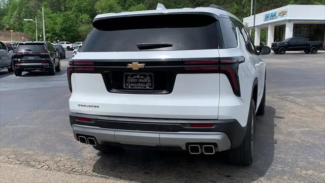 2025 Chevrolet Traverse FWD LT