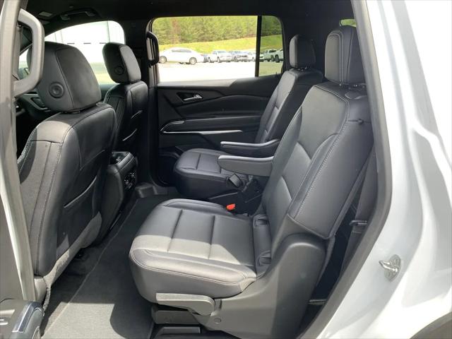 2025 Chevrolet Traverse FWD LT
