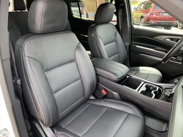 2025 Chevrolet Traverse FWD LT