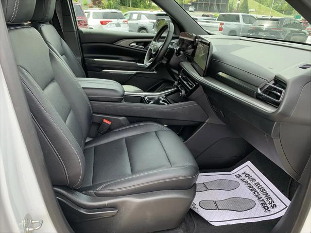 2025 Chevrolet Traverse FWD LT