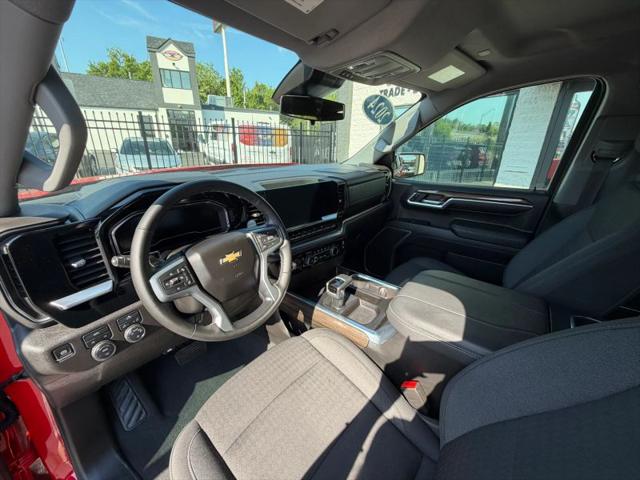 2024 Chevrolet Silverado 1500 4WD Crew Cab Short Bed LT
