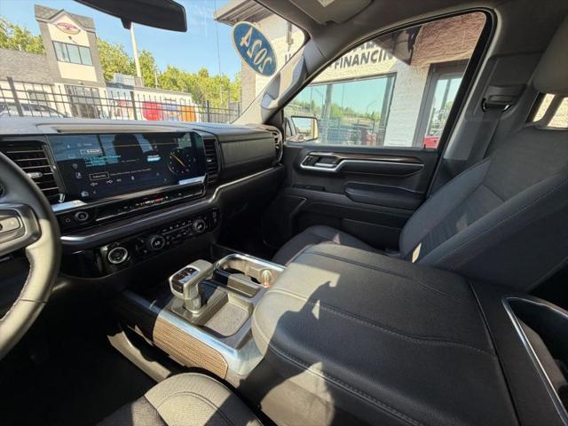2024 Chevrolet Silverado 1500 4WD Crew Cab Short Bed LT