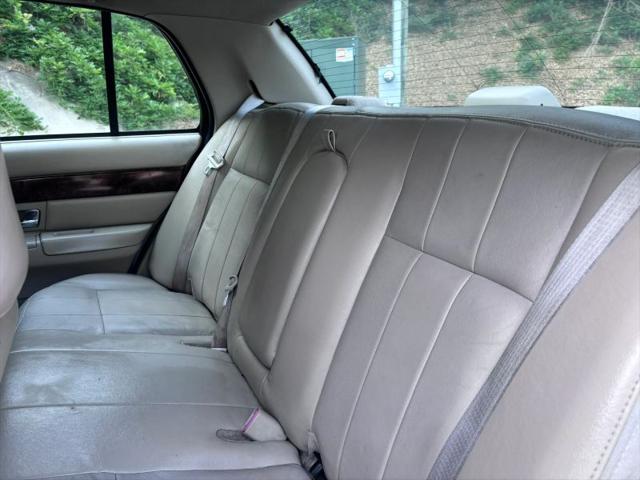 2010 Mercury Grand Marquis LS (Fleet Only)