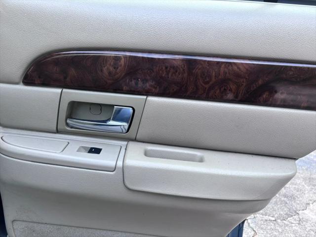 2010 Mercury Grand Marquis LS (Fleet Only)