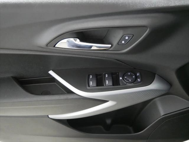 2025 Chevrolet Trax FWD LS