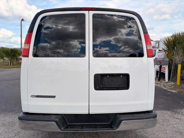 2018 Chevrolet Express LT