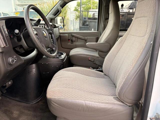 2018 Chevrolet Express LT