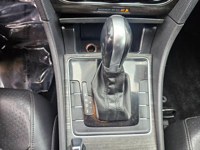 2016 Volkswagen Passat 1.8T SE