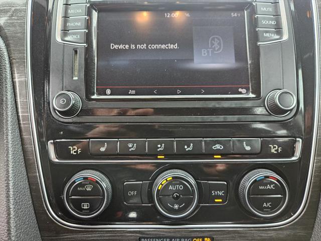 2016 Volkswagen Passat 1.8T SE