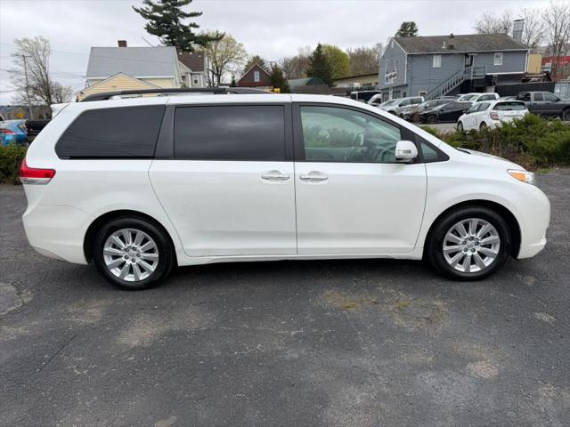 2014 Toyota Sienna Limited 7 Passenger