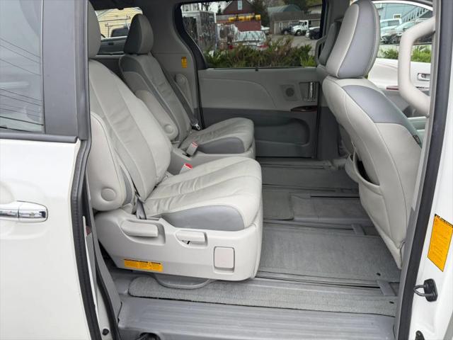 2014 Toyota Sienna Limited 7 Passenger