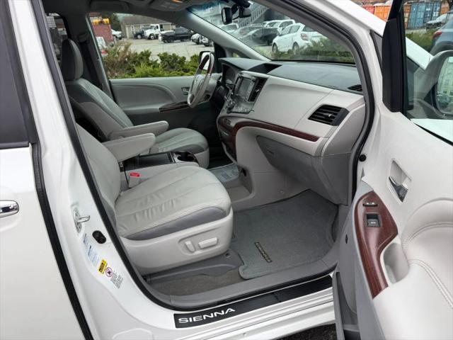 2014 Toyota Sienna Limited 7 Passenger