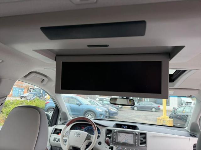 2014 Toyota Sienna Limited 7 Passenger