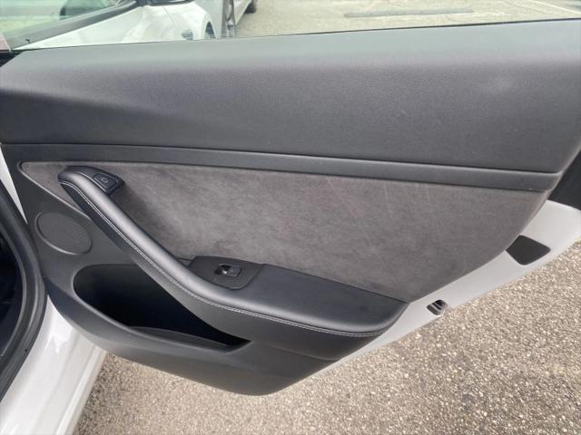 2021 Tesla Model 3 Standard Range Plus Rear-Wheel Drive