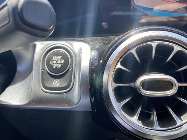2021 Mercedes-Benz GLB 250
