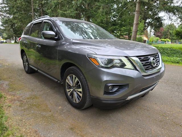 2017 Nissan Pathfinder SL