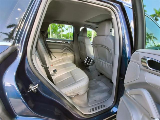 2014 Porsche Cayenne Cayenne