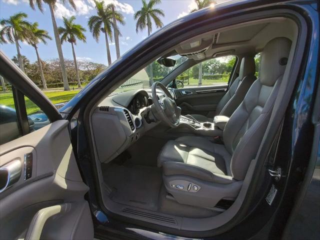 2014 Porsche Cayenne Cayenne