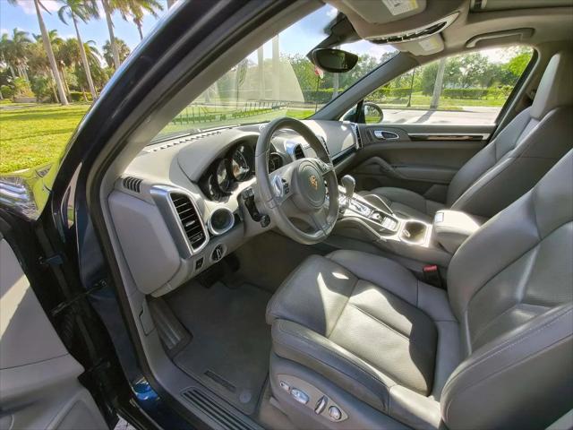 2014 Porsche Cayenne Cayenne
