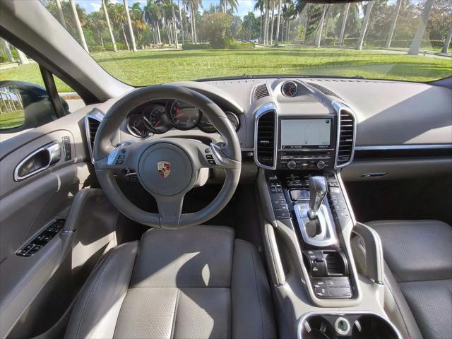 2014 Porsche Cayenne Cayenne
