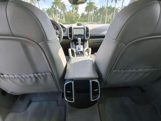2014 Porsche Cayenne Cayenne