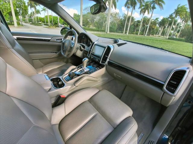 2014 Porsche Cayenne Cayenne