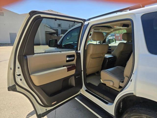 2011 Toyota Sequoia Platinum 5.7L V8