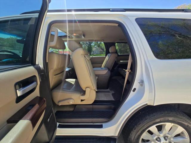 2011 Toyota Sequoia Platinum 5.7L V8
