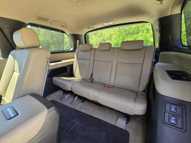 2011 Toyota Sequoia Platinum 5.7L V8