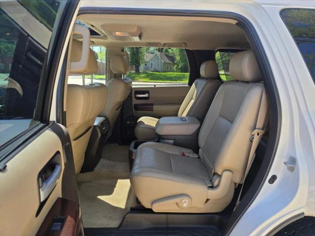 2011 Toyota Sequoia Platinum 5.7L V8