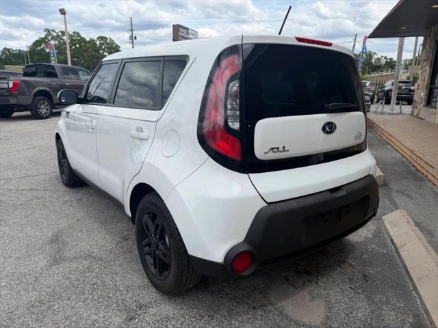 2015 Kia Soul Base