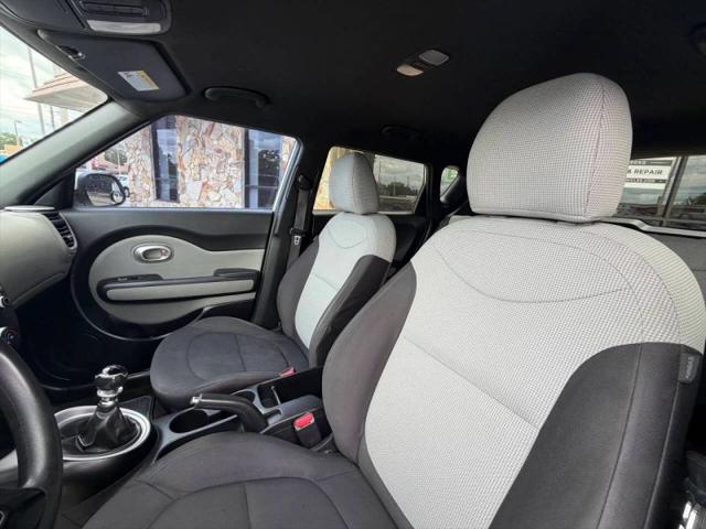 2015 Kia Soul Base