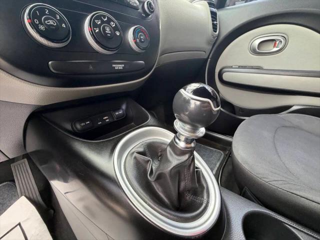 2015 Kia Soul Base