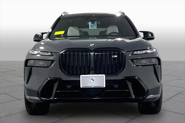 2025 BMW X7 M60i