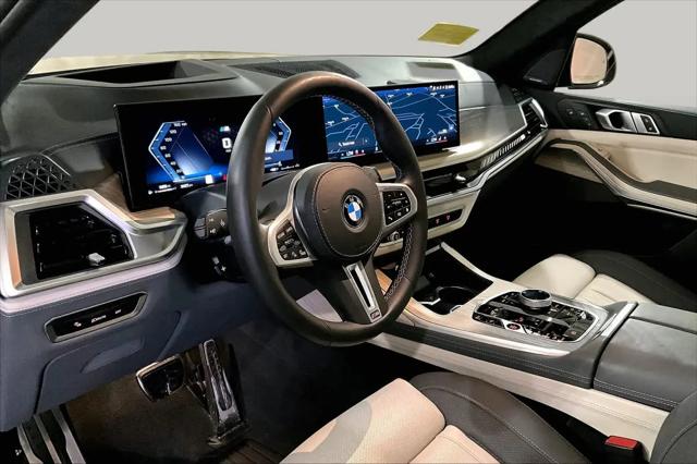 2025 BMW X7 M60i