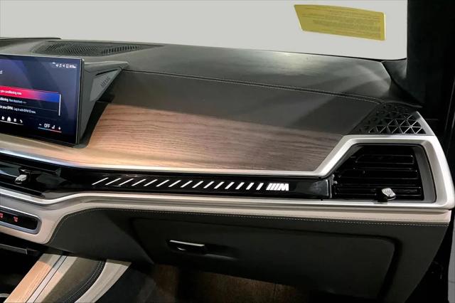 2025 BMW X7 M60i
