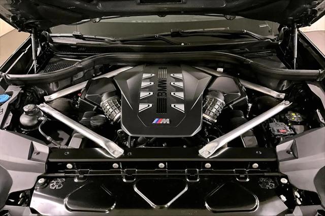 2025 BMW X7 M60i