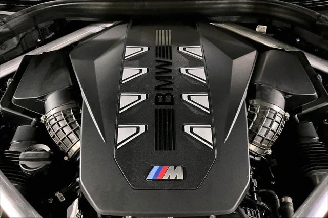 2025 BMW X7 M60i