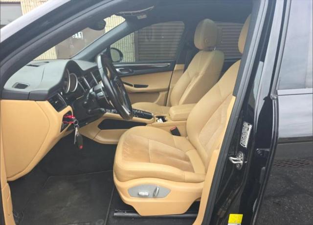 2018 Porsche Macan Base