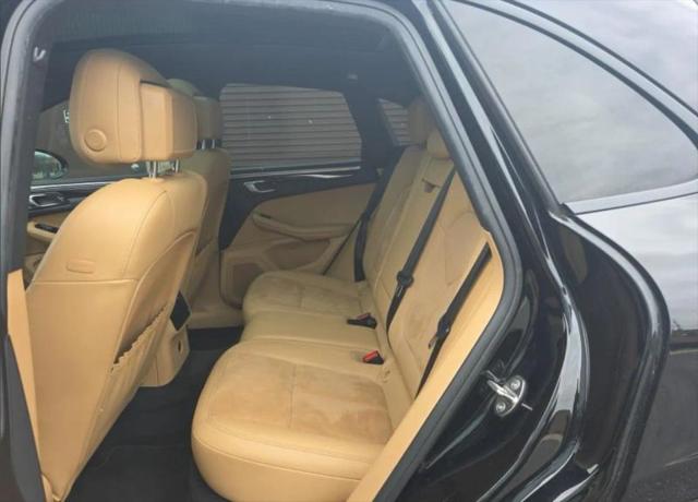 2018 Porsche Macan Base