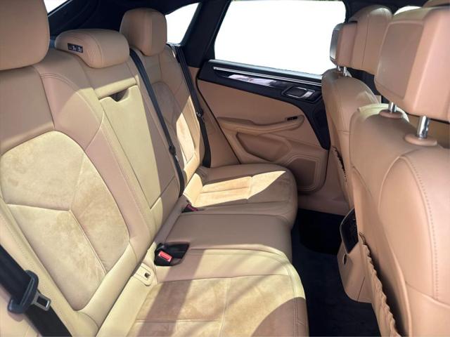 2018 Porsche Macan Base