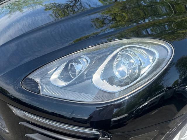 2018 Porsche Macan Base