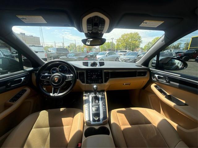 2018 Porsche Macan Base