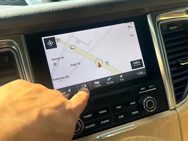 2018 Porsche Macan Base