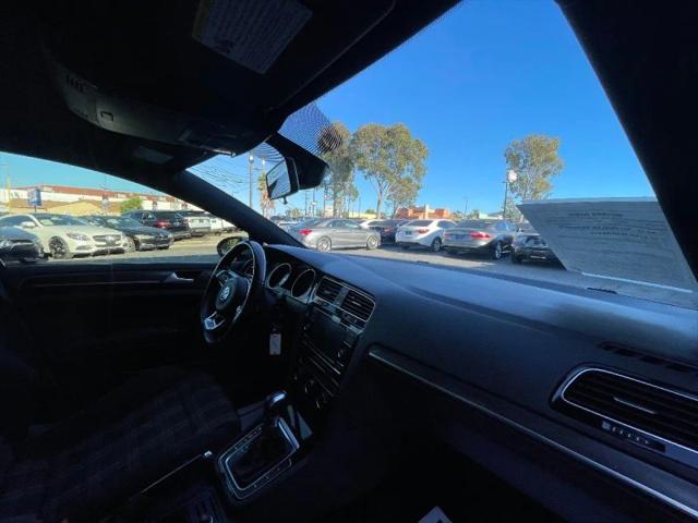 2018 Volkswagen Golf GTI 2.0T SE