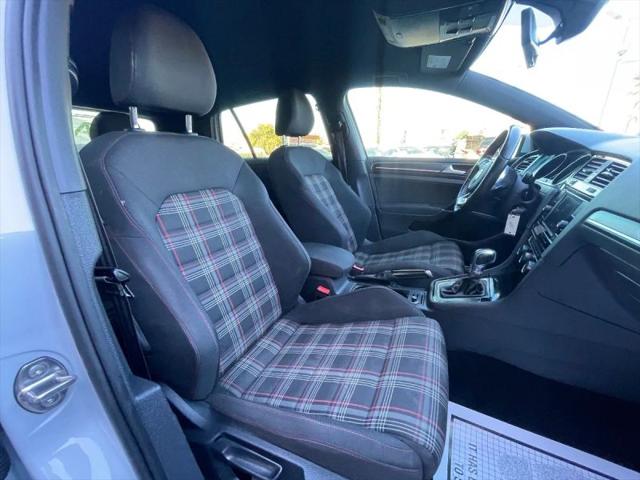 2018 Volkswagen Golf GTI 2.0T SE
