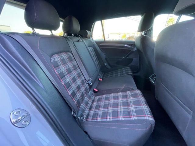 2018 Volkswagen Golf GTI 2.0T SE