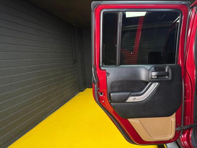 2012 Jeep Wrangler Unlimited Sahara