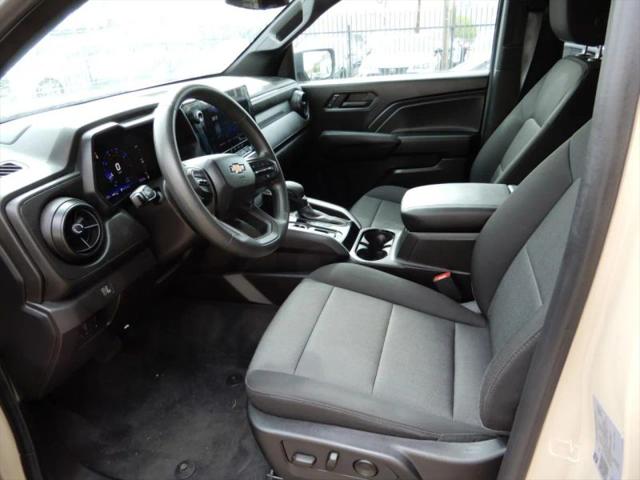 2023 Chevrolet Colorado 4WD Crew Cab Short Box WT