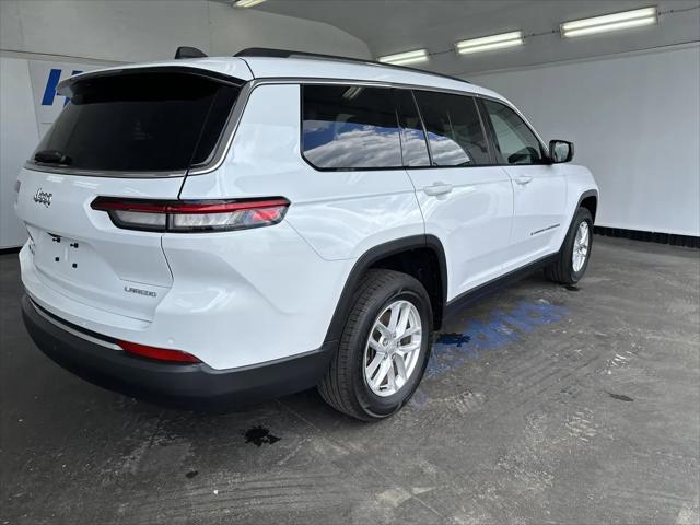 2022 Jeep Grand Cherokee L Laredo 4x4